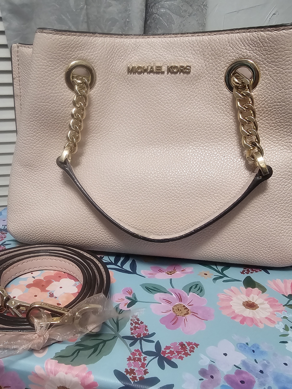 Michael Kors Teagen Small Messenger Crossbody Bag - Powder Blush